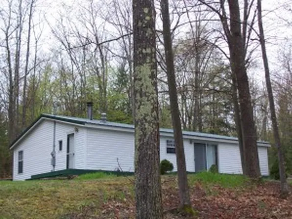 5296 Twin Trail Dr, Cheboygan, MI 49721