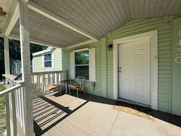 1430 Hilltop Rd — Photo 3