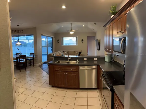 5472 Pebble Beach Dr, Lakeland, FL 33812