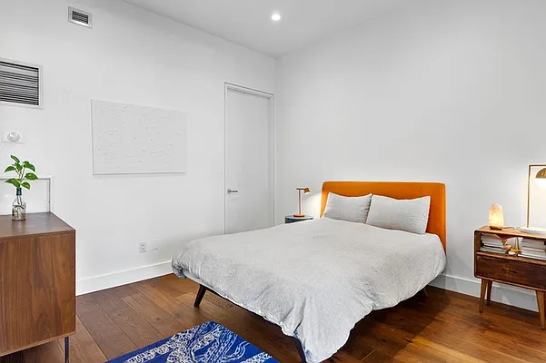 Sold by Nest Seekers International | media 13