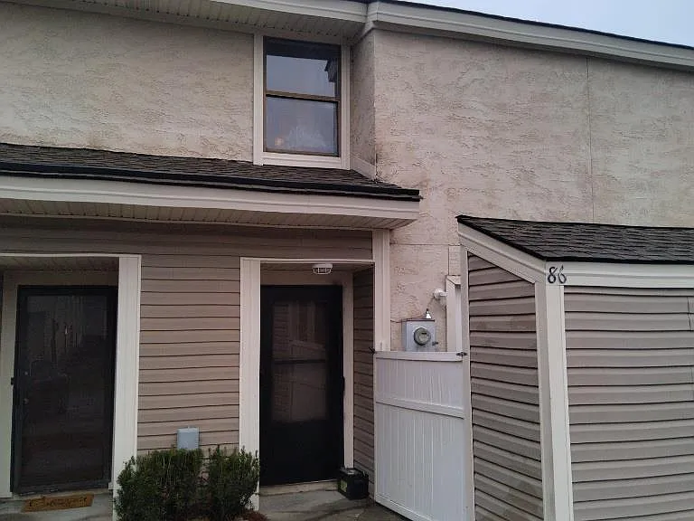 727-86 S Main St — Photo 1