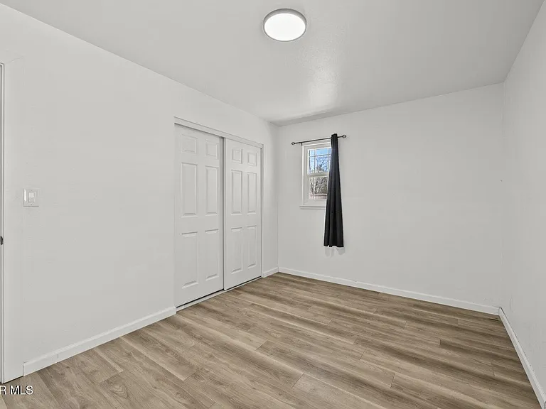 1135 W Pillsbury St #1135 — Photo 16
