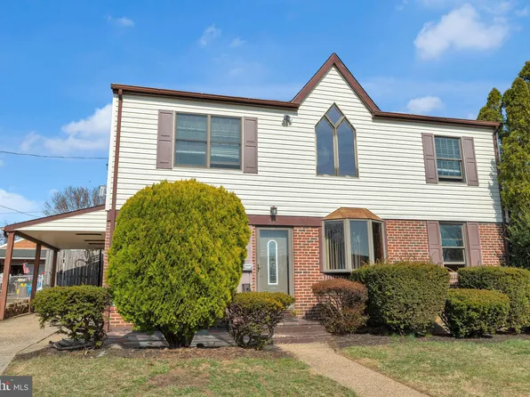 515 Larkspur St, Philadelphia, PA 19116