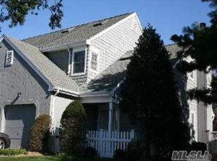 50 Brittany Ln, Westhampton Beach, NY 11978
