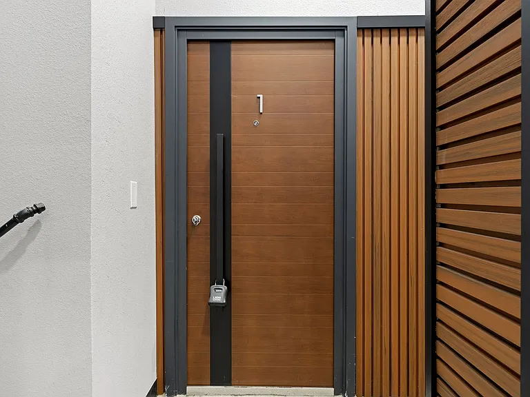 313 D St — Photo 20
