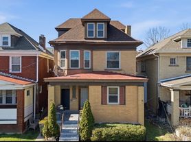 3250 Gaylord Ave, Pittsburgh, PA