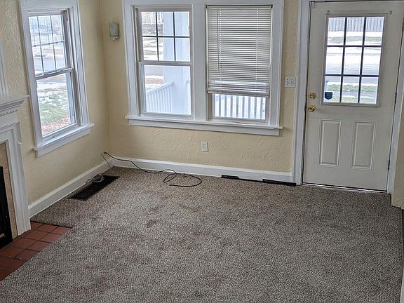 4th image of 244 E 248th St