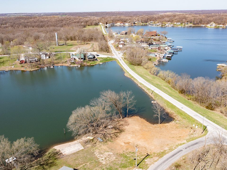 201 & 203 S Lake Cir, Cairo, MO 65239 MLS 2343 Zillow