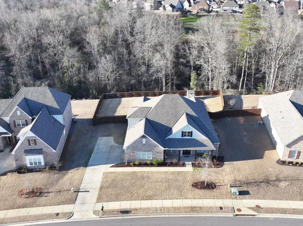 313 Sydney Dr S, Prattville, AL 36066