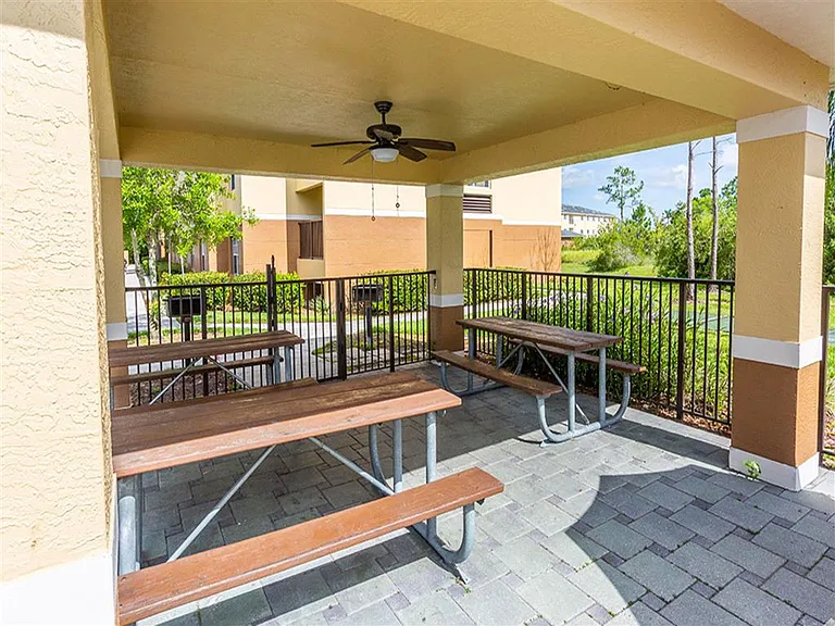 Heron Pond 55+ Apartments — Photo 3