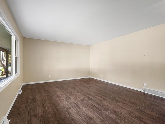2nd image of 4506 Cleveland Ave