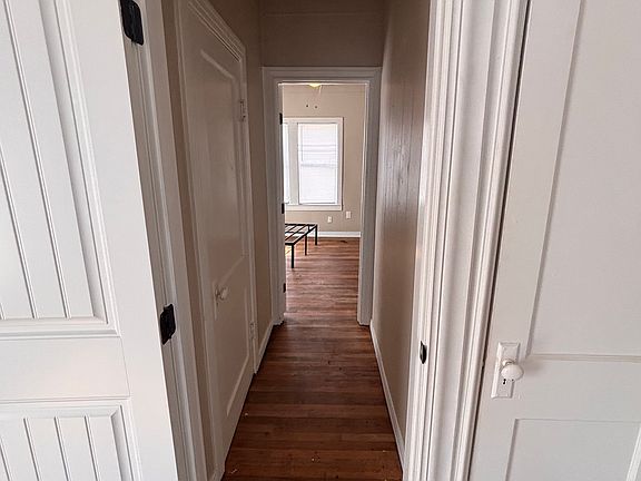 5th image of 1018 Poplar St #2