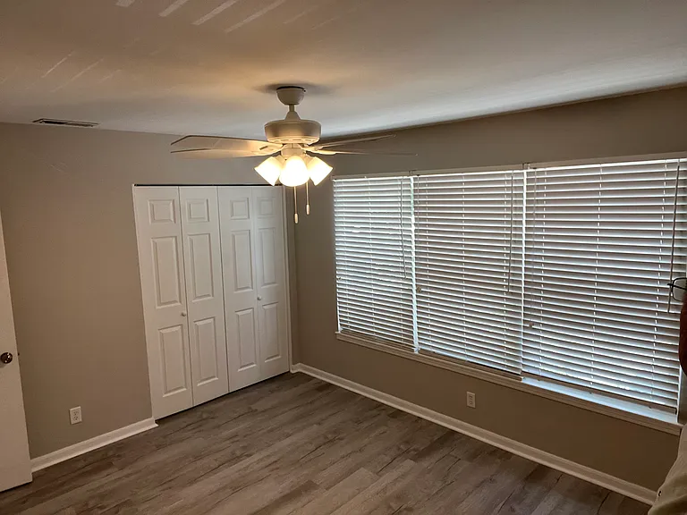 207 Kettering Ct — Photo 6