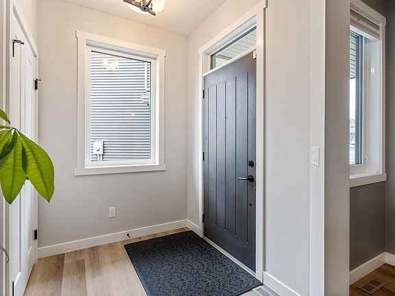4th image of 23 Jamison Cres