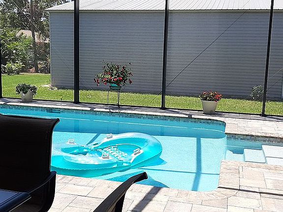 3rd image of 3815 Tangelo Dr