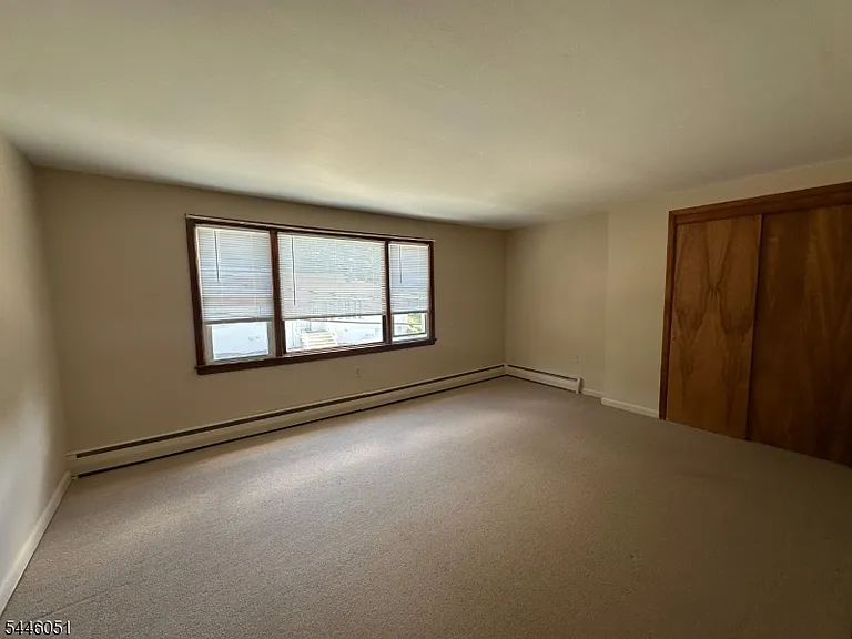 30 Garden Ave — Photo 2