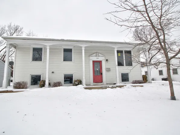 312 Hickory Ave, Romeoville, IL 60446