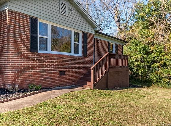 4th image of 3701 Starmount Ave