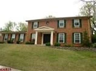 3280 Yaeger Rd, Saint Louis, MO 63129