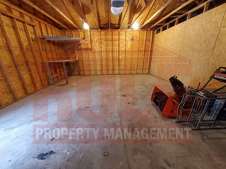 512 E Atlantic St — Photo 20