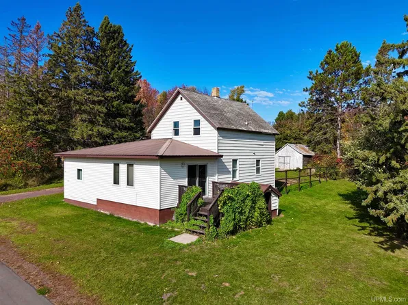 601 5th St, Rockland Township, MI 49960
