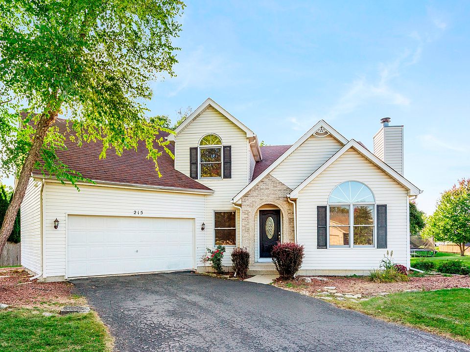 1st image of 215 Cambridge Ct