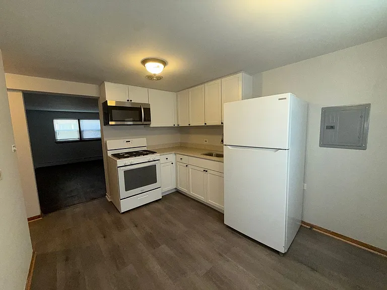 7138 Riverside Drive — Photo 1