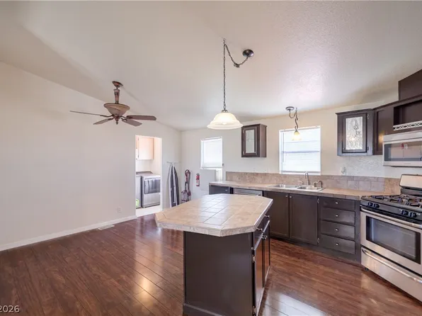 418 Pueblo Pl, Henderson, NV 89015