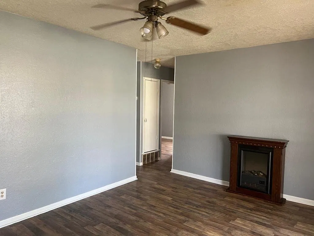 1719 NW 48th St — Photo 3