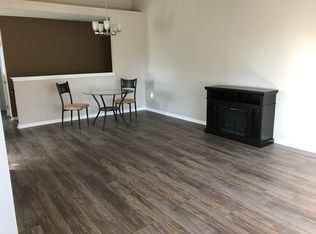 25353 Potomac Dr, South Lyon, MI 48178