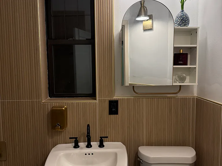 25-39 32nd St #2 — Photo 9