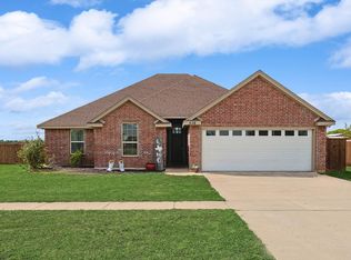 538 Crow Rd, Whitesboro, TX 76273