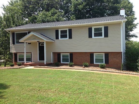 2nd image of 1355 Fieldcrest Dr