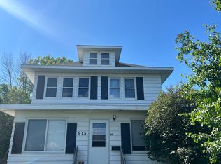 915 W 3rd St #2, Duluth, MN 55806