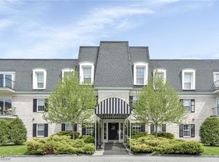 1851 King James Pkwy #218A-APT 2, Westlake, OH 44145