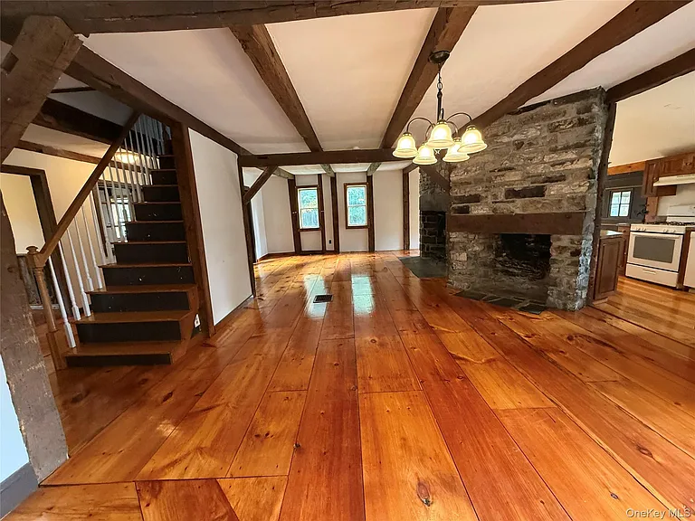 241 White Bridge Rd — Photo 14