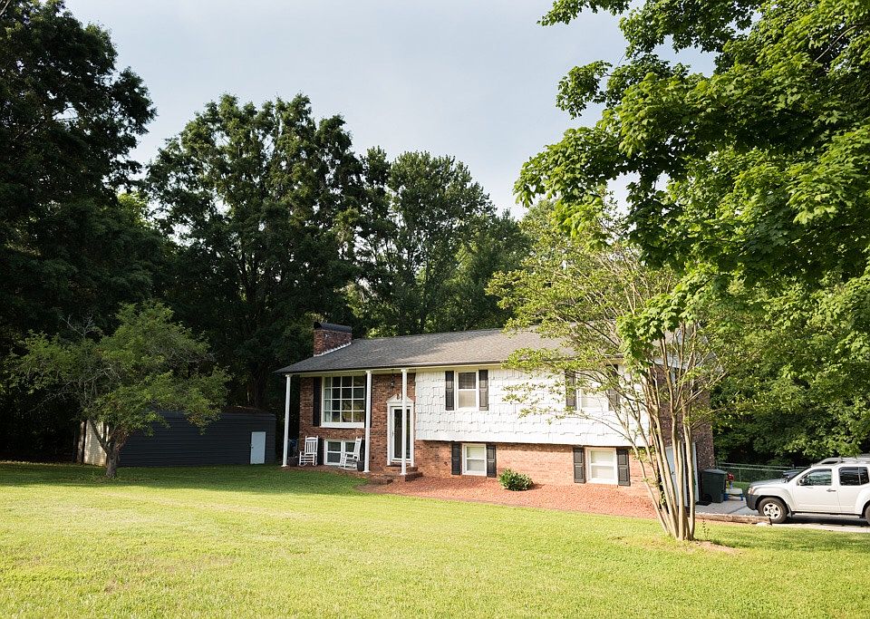 1st image of 293 Raven Midlawn Dr