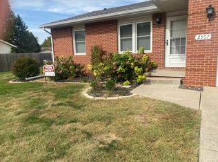2507 Austin Dr, Springfield, IL 62704