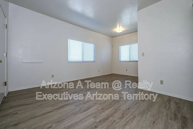 2 bed, 1.0 bath, 771 sqft, $875 — Photo 4
