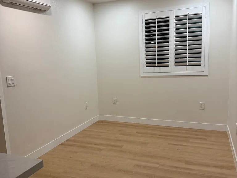 1243 Delay Ave #B — Photo 3