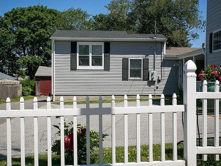 132 Evarts St #2 — Photo 1