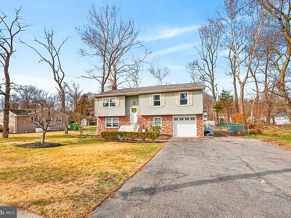 4th image of 88 Evergreen Rd