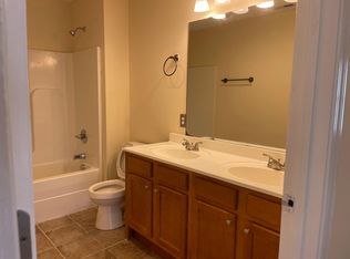 277 Stone Hollow Ln, Bowling Green, KY 42101