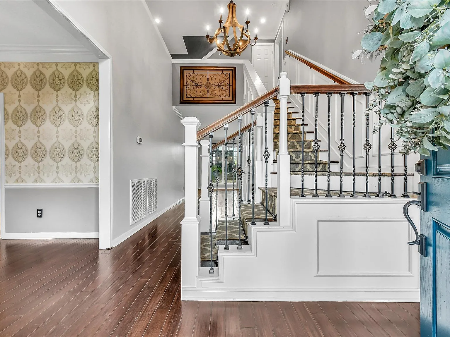 4 bed, 3.5 bath, 3358 sqft, $3,950 — Photo 4