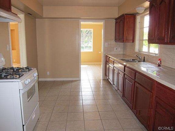 5th image of 957 S Pima Ave