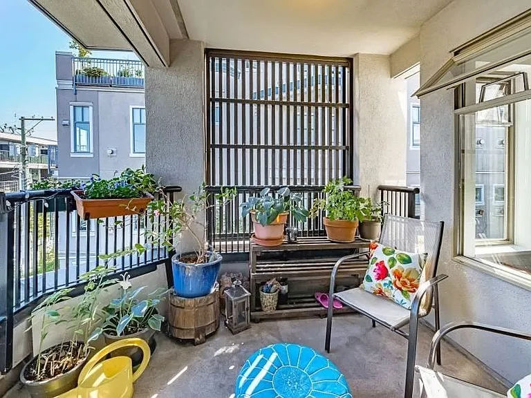 55 E 10th Ave #3 — Photo 25
