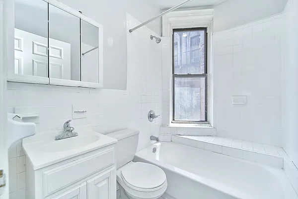 Rented by Living New York | media 17