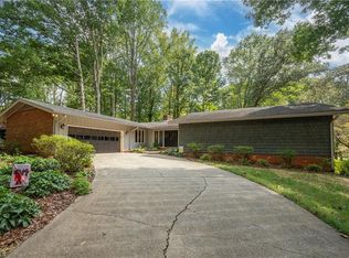 107 Nutwood Dr, Jamestown, NC 27282