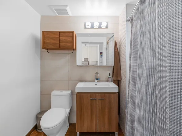 737 Bergen Street image 7 of 14