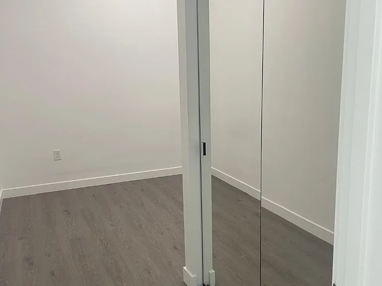 Unit Photo